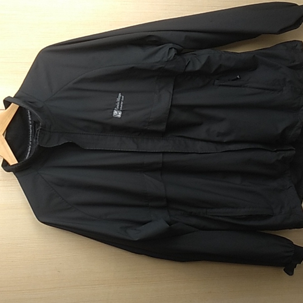 XL Men's Jacket Cutter & Buck Black w Pocket and bottom synch cord